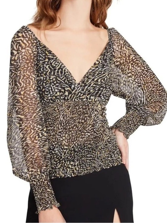Steve Madden Tops - NWT $69 Steve Madden Print Top